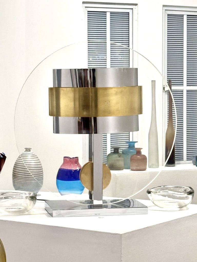 Lámpara Pierre Cardin. Fotografía: Y. Meyer.