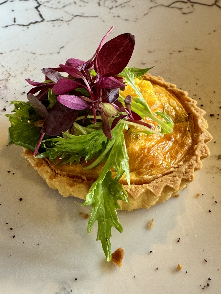 La propuesta gastronómica de Galenos está basada en la alta cocina con productos colombianos, donde la versatilidad de cada ingrediente se transforma en platos que destacan por su técnica, creatividad y autenticidad. Fotografía: Yvonne Meyer. 